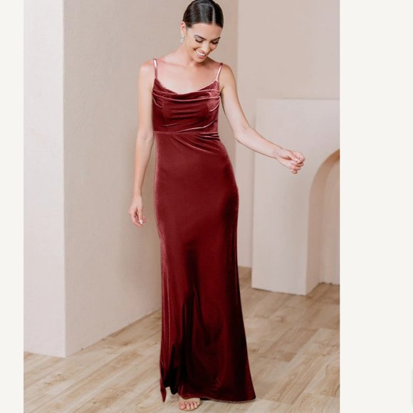 REVELRY Skye Velvet Dress in Romantic Rose - Picture 1 of 5